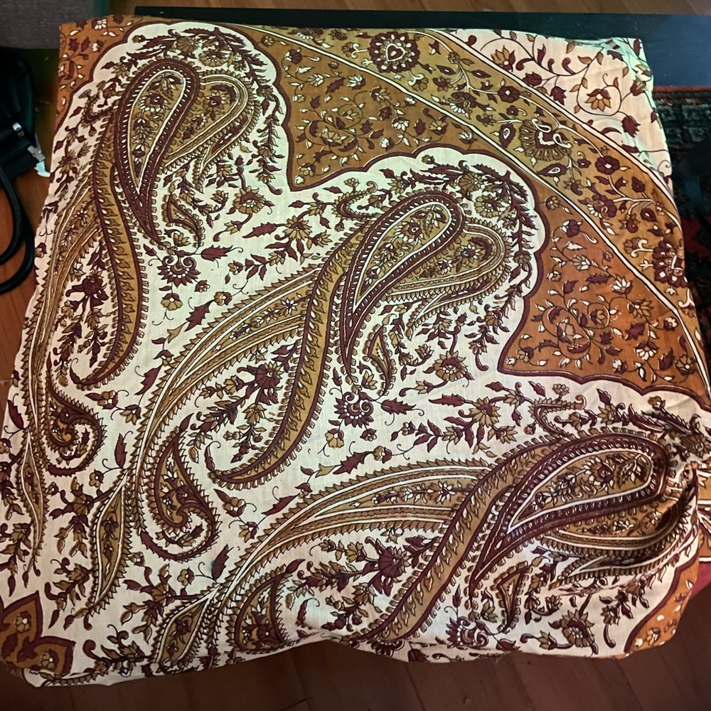 Gorgeous vibrant Tablecloth
